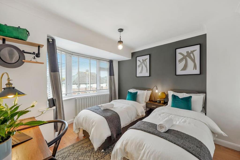 Stylish Maisonette Near The Heath With Free Parking & Wi-Fi Maidstone Extérieur photo