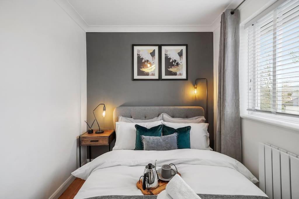 Stylish Maisonette Near The Heath With Free Parking & Wi-Fi Maidstone Extérieur photo