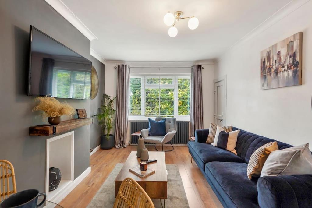 Stylish Maisonette Near The Heath With Free Parking & Wi-Fi Maidstone Extérieur photo